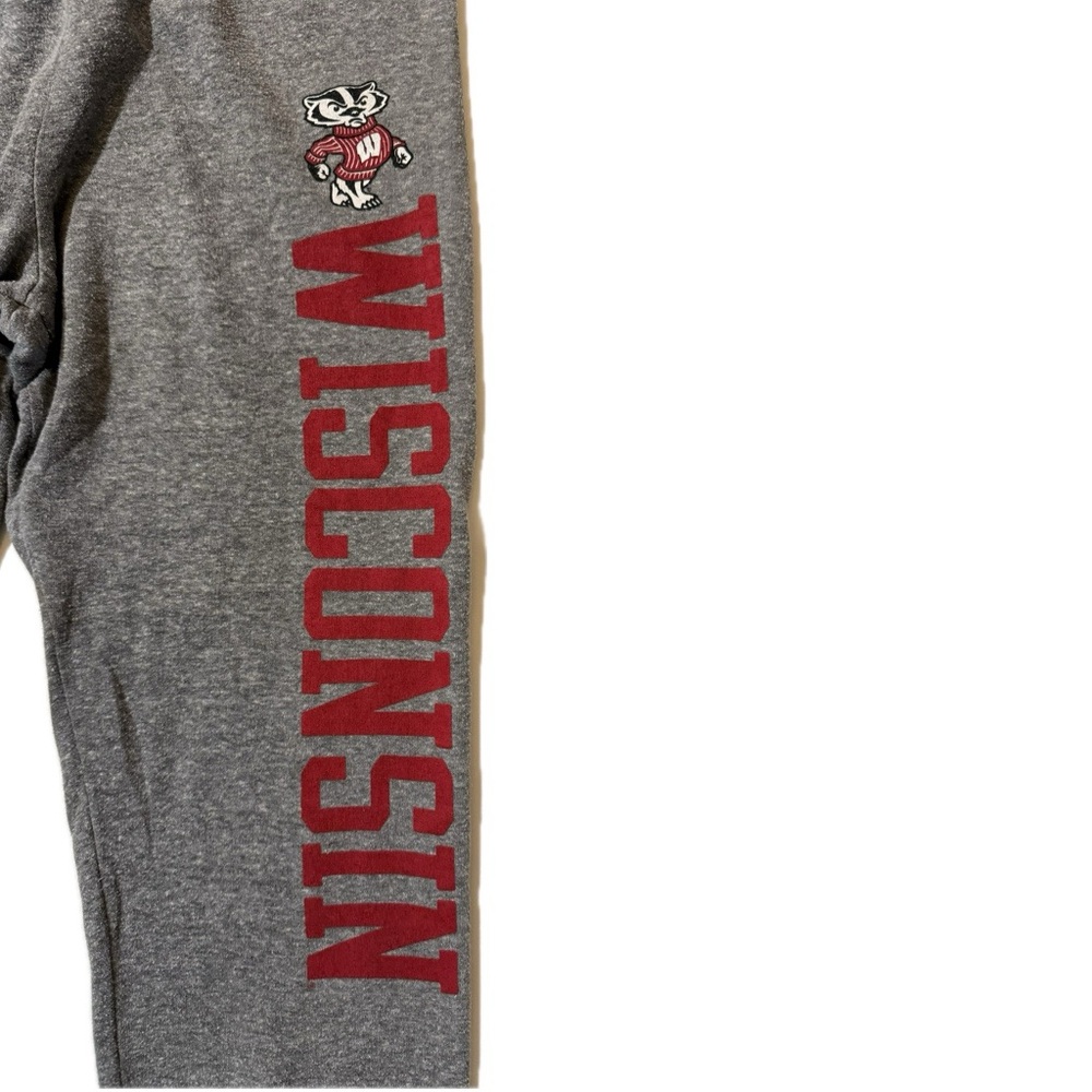 VINTAGE Wisconsin Badgers Gray Jogger Sweatpants with Red Logo - Picture 10 of 10